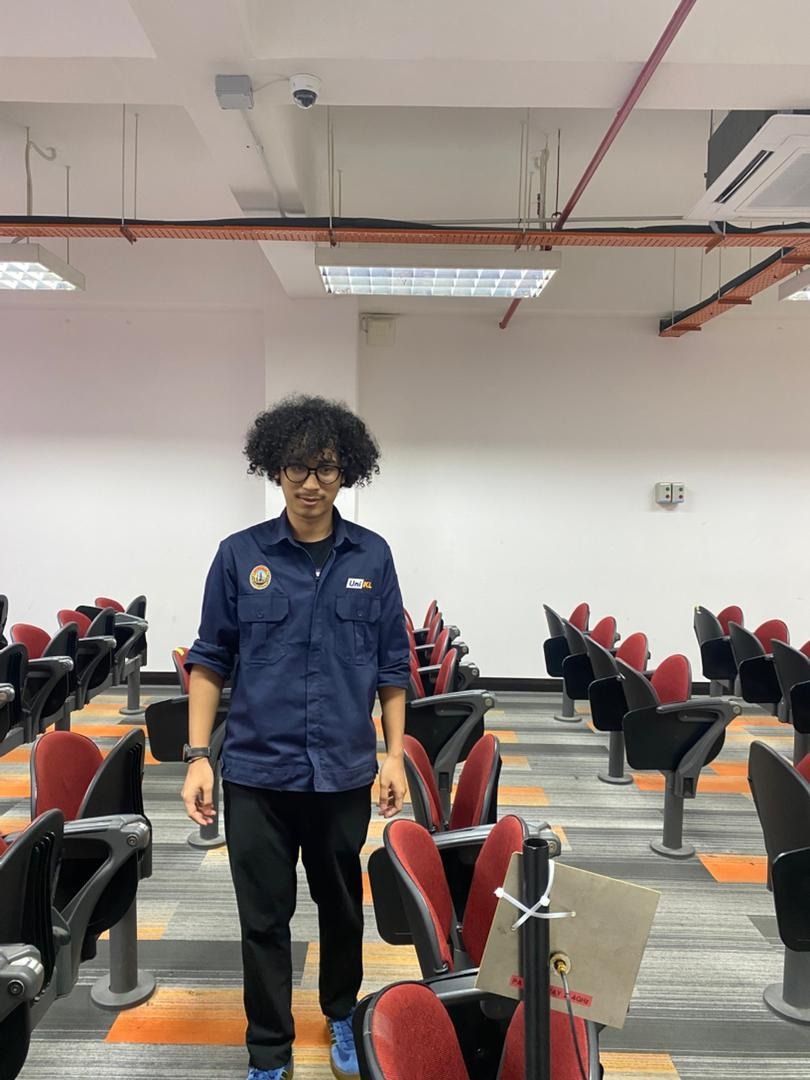 Indoor experimental setup for passive Wi-Fi radar human movement detection.